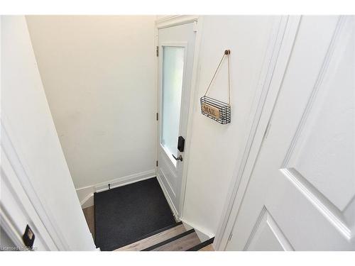 405 Erindale Drive, Burlington, ON - Indoor Photo Showing Other Room