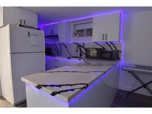 405 Erindale Drive, Burlington, ON - Indoor Photo Showing Other Room