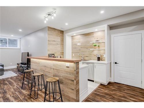 126 Mcgregor Crescent, Ancaster, ON - Indoor Photo Showing Other Room