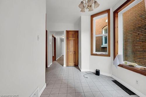 88 Grant Avenue, Hamilton, ON - Indoor Photo Showing Other Room