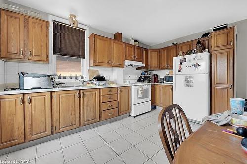 88 Grant Avenue, Hamilton, ON - Indoor Photo Showing Kitchen