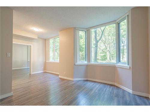 105-200 Limeridge Road W, Hamilton, ON - Indoor Photo Showing Other Room