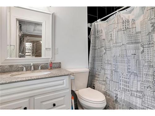 1392 Doon Village Road, Kitchener, ON - Indoor Photo Showing Bathroom