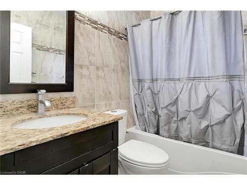 1392 Doon Village Road, Kitchener, ON - Indoor Photo Showing Bathroom