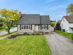 246 Green Road  Stoney Creek, ON L8E 2A5