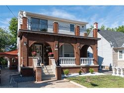 Upper-359 Queensdale Avenue E Hamilton, ON L9A 1L5