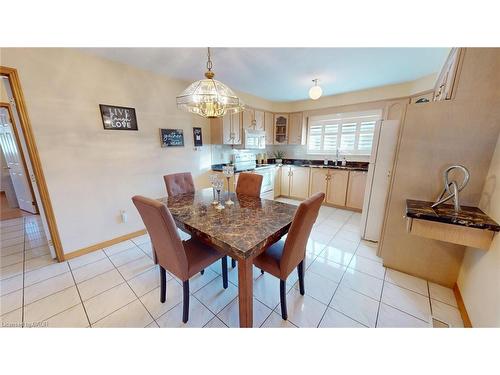 140 Donn Avenue, Hamilton, ON - Indoor Photo Showing Dining Room
