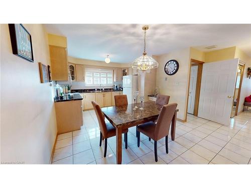 140 Donn Avenue, Hamilton, ON - Indoor Photo Showing Dining Room