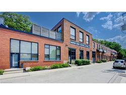 112-85 Spruce Street  Cambridge, ON N1R 4K4
