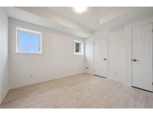 B6-15 Stauffer Woods Trail, Kitchener, ON - Indoor Photo Showing Other Room