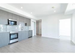 3412-25 Wellington Street S Kitchener, ON N2G 0G5