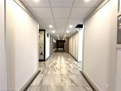 1406-150 Charlton Avenue E, Hamilton, ON - Indoor Photo Showing Other Room