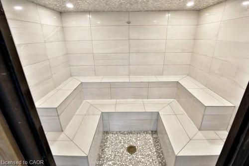 1406-150 Charlton Avenue E, Hamilton, ON - Indoor Photo Showing Bathroom