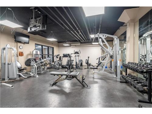 1406-150 Charlton Avenue E, Hamilton, ON - Indoor Photo Showing Gym Room