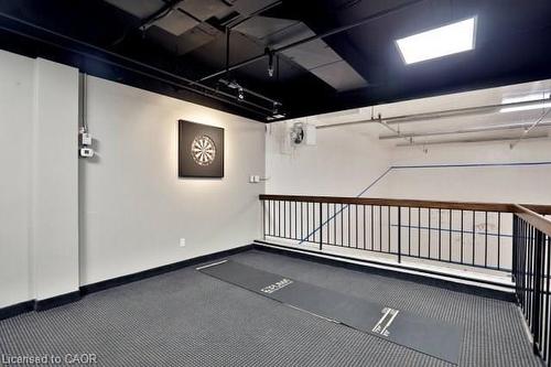 1406-150 Charlton Avenue E, Hamilton, ON - Indoor Photo Showing Garage