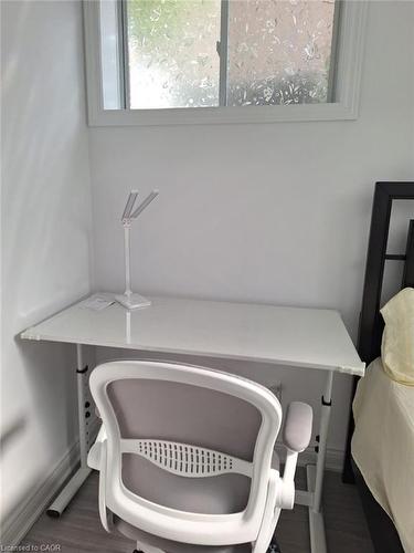 Basement-15 Spring Creek Street, Kitchener, ON - Indoor Photo Showing Bathroom