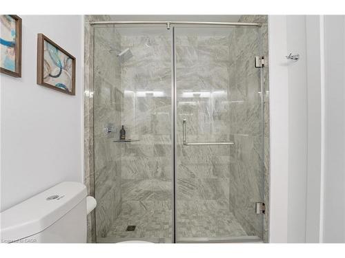 1410-15 Glebe Street, Cambridge, ON - Indoor Photo Showing Bathroom