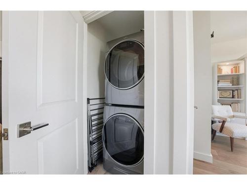 1410-15 Glebe Street, Cambridge, ON - Indoor Photo Showing Laundry Room