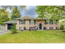 7 Folkstone Crescent  Kitchener, ON N2E 2Y9