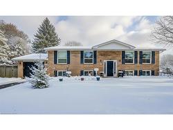 7 Folkstone Crescent  Kitchener, ON N2E 2Y9