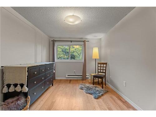 7-1967 Main Street W, Hamilton, ON - Indoor