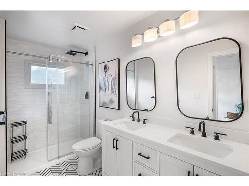 2905 Butler'S Walk, Lincoln, ON - Indoor Photo Showing Bathroom