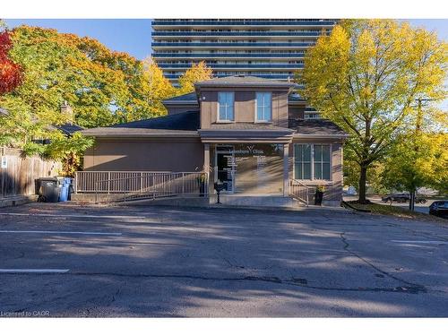 2159 Lakeshore Road, Burlington, ON 