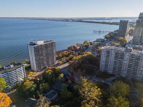 2159 Lakeshore Road, Burlington, ON 