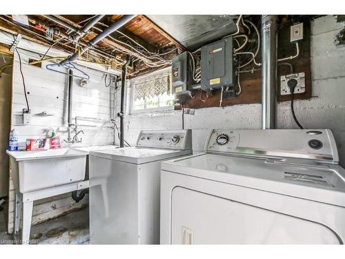 230 Graham Street, Woodstock, ON - Indoor Photo Showing Laundry Room
