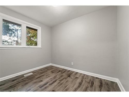 Main-188 St Vincent Street, Barrie, ON - Indoor Photo Showing Other Room