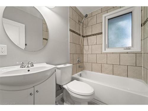 Main-188 St Vincent Street, Barrie, ON - Indoor Photo Showing Bathroom