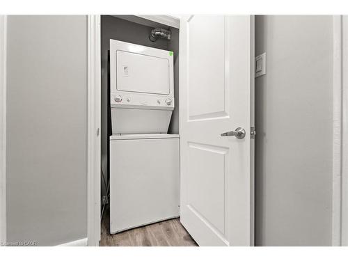Main-188 St Vincent Street, Barrie, ON - Indoor Photo Showing Laundry Room