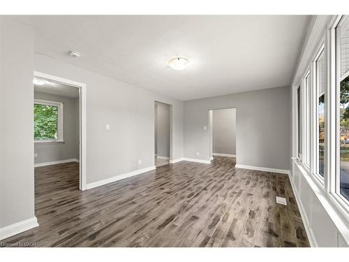 Main-188 St Vincent Street, Barrie, ON - Indoor Photo Showing Other Room