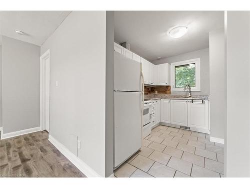 Main-188 St Vincent Street, Barrie, ON - Indoor Photo Showing Kitchen