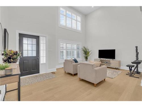 200 Mcmeeken Drive, Cambridge, ON - Indoor