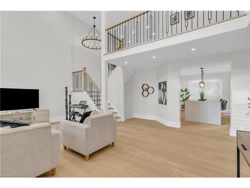 200 Mcmeeken Drive, Cambridge, ON - Indoor