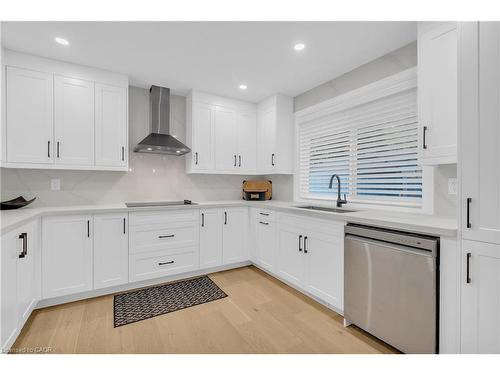 200 Mcmeeken Drive, Cambridge, ON - Indoor Photo Showing Kitchen