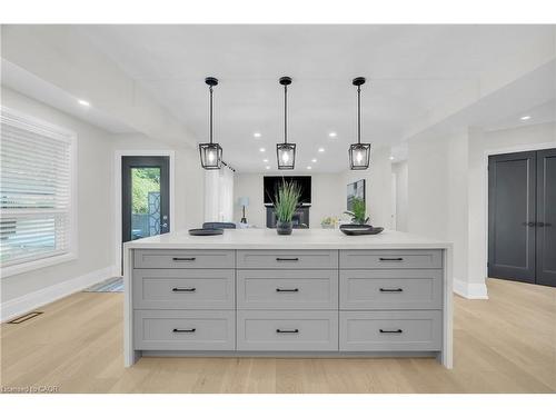 200 Mcmeeken Drive, Cambridge, ON - Indoor Photo Showing Kitchen