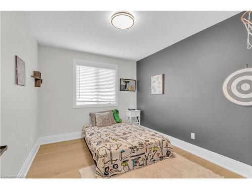 200 Mcmeeken Drive, Cambridge, ON - Indoor Photo Showing Bedroom