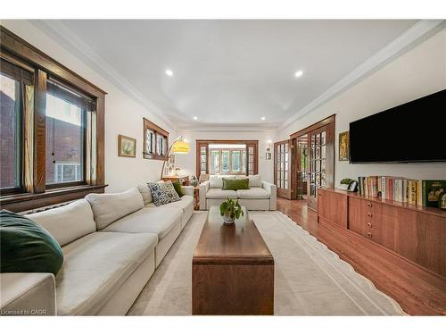 60 Heins Avenue, Kitchener, ON - Indoor Photo Showing Living Room
