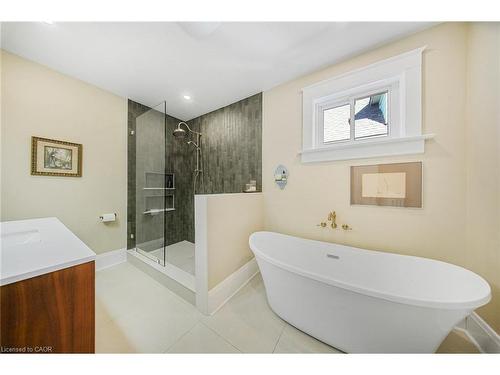 60 Heins Avenue, Kitchener, ON - Indoor Photo Showing Bathroom
