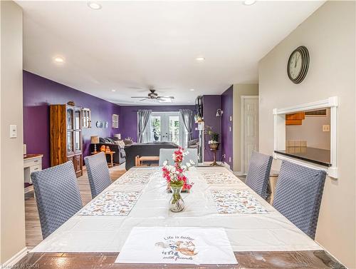 1048 Norfolk County Rd 28, Frogmore, ON - Indoor Photo Showing Dining Room