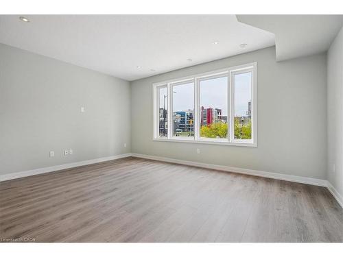 5 Esplanade Lane, Grimsby, ON - Indoor Photo Showing Other Room