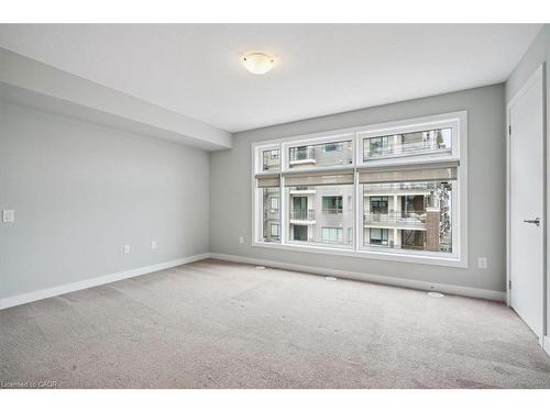 5 Esplanade Lane, Grimsby, ON - Indoor Photo Showing Other Room