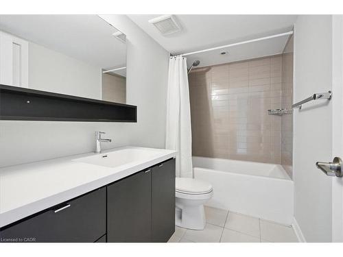 5 Esplanade Lane, Grimsby, ON - Indoor Photo Showing Bathroom