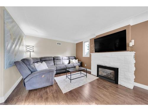 350 Pottruff Road N, Hamilton, ON - Indoor Photo Showing Living Room With Fireplace