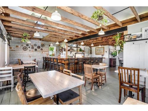 103 Powerline Road, Brantford, ON - Indoor Photo Showing Dining Room