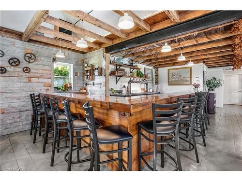 103 Powerline Road, Brantford, ON - Indoor Photo Showing Dining Room
