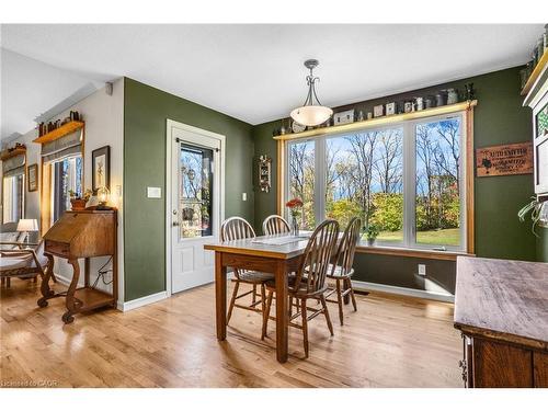 103 Powerline Road, Brantford, ON - Indoor Photo Showing Dining Room