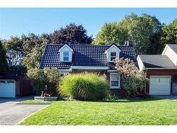 707 Rockway Drive  Kitchener, ON N2G 3B5